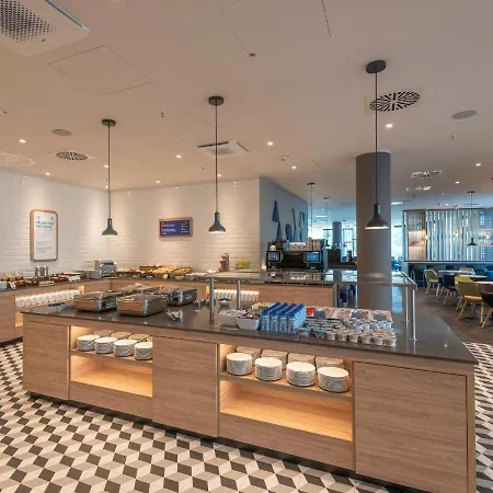 Hotel Express - Hauptbahnhof By Ihg 3*