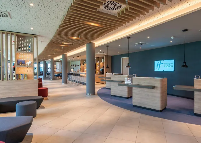 Hotel Express - Hauptbahnhof By Ihg