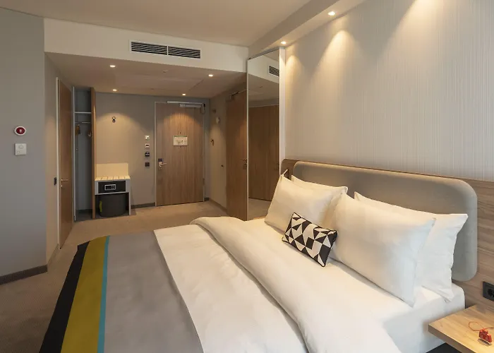 Hotel Express - Hauptbahnhof By Ihg