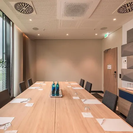 Express - Hauptbahnhof By Ihg Düsseldorf
