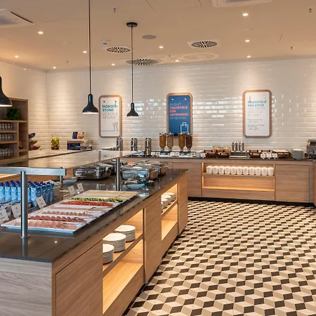 Hotel Express - Hauptbahnhof By Ihg