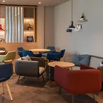 Express - Hauptbahnhof, An Ihg 3*
