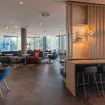 Express - Hauptbahnhof, An Ihg 3*