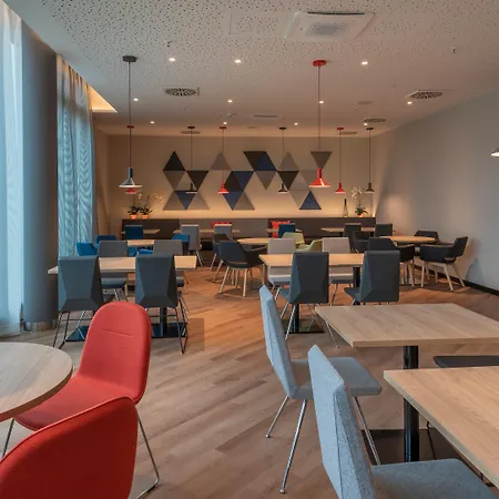 Express - Hauptbahnhof, An Ihg Düsseldorf