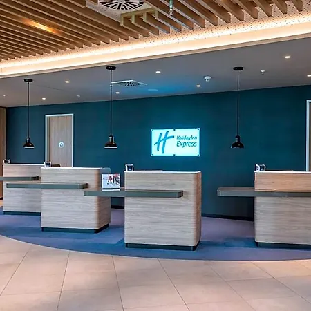 Hotel Express - Hauptbahnhof By Ihg 3*