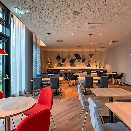 Express - Hauptbahnhof By Ihg 3*