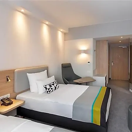 Hotel Express - Hauptbahnhof, An Ihg 3*
