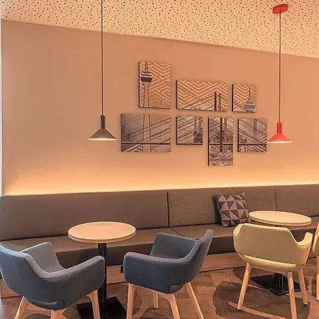 Express - Hauptbahnhof, An Ihg 3*