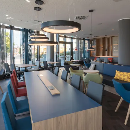 Hotel Express - Hauptbahnhof By Ihg 3*