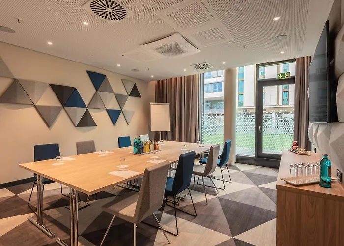 Express - Hauptbahnhof By Ihg Отель