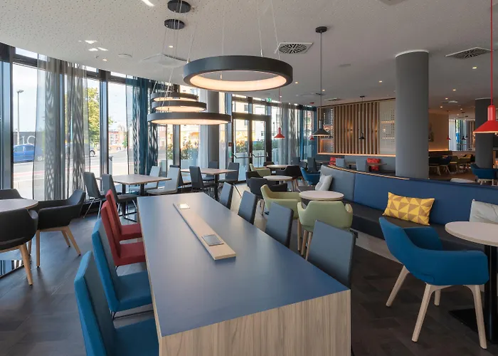 Отель Express - Hauptbahnhof By Ihg 3*